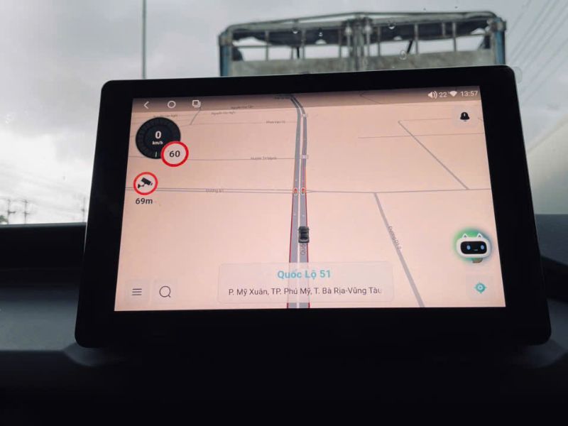 Dẫn đường thông minh, cập nhật giao thông real-time Dẫn đường thông minh, cập nhật giao thông real-time